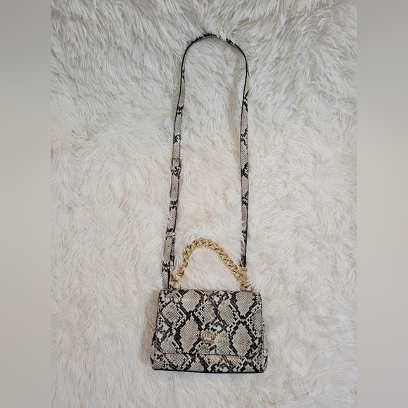 Guess women Faux Snake Skin Handbag Convertible Crossbody flap bag - Picture 2 of 8